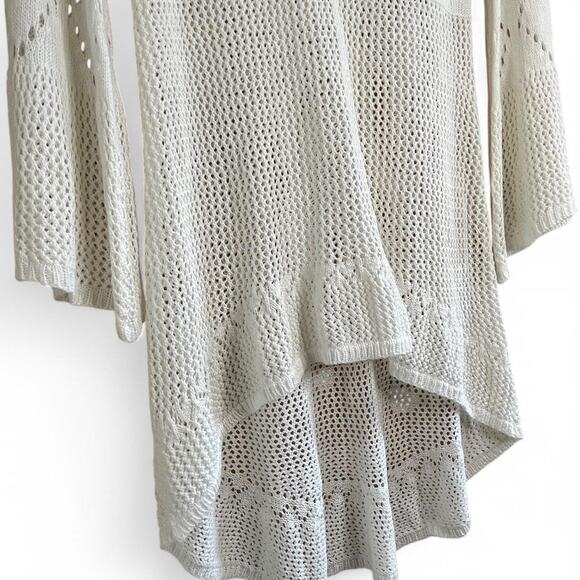 White knit dresscover - Picture 3 of 5